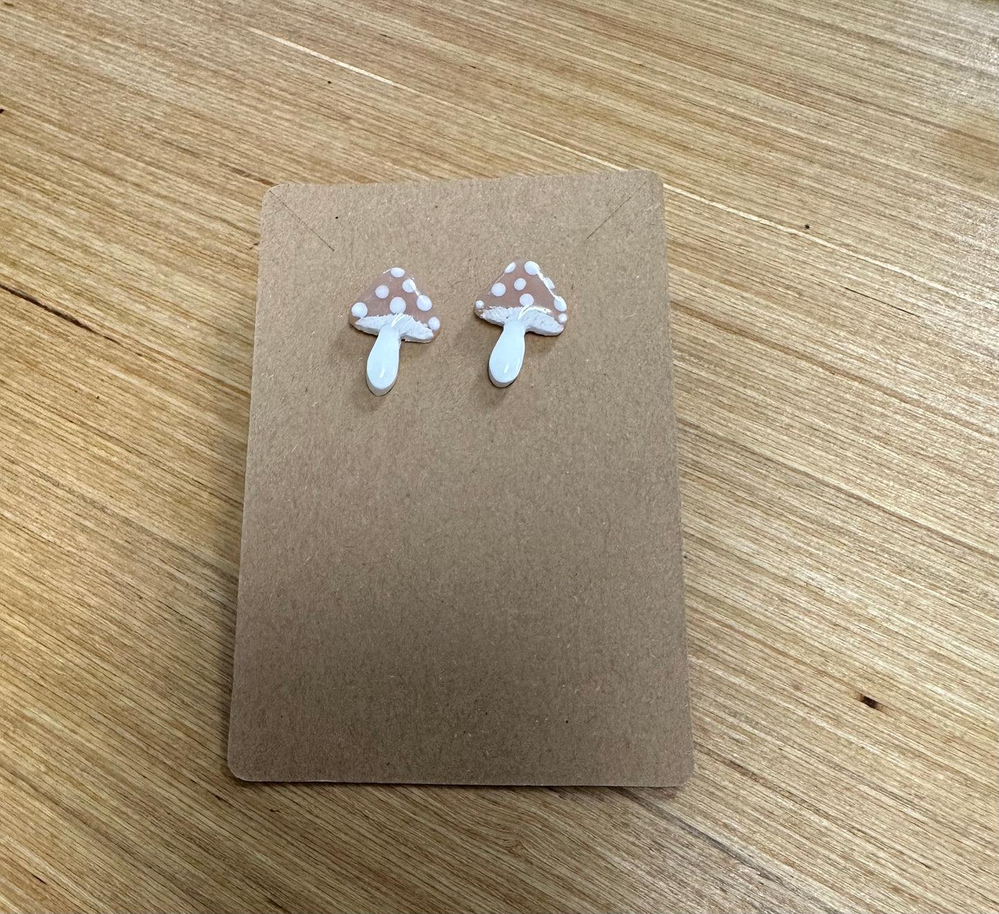 Mushroom studs