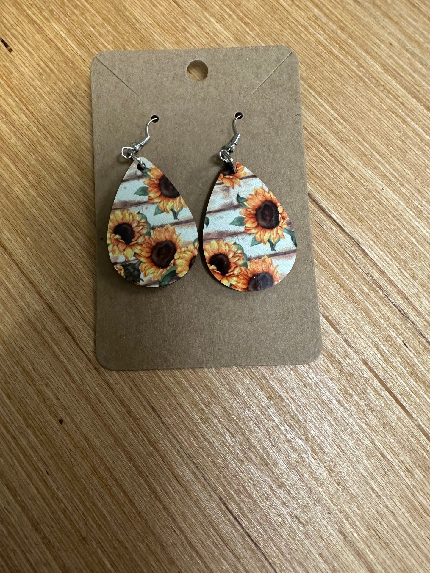 CEN Creation Earrings